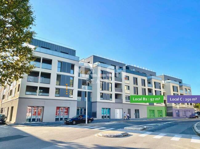 MALSH Realty & Property - Bureau - Extérieurs NORD (Villefranche / Belleville) - Villefranche-sur-Saône - 1