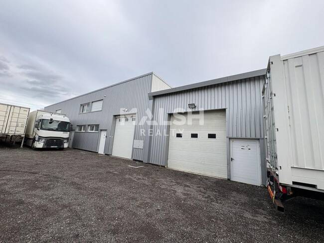 MALSH Realty & Property - Local d'activités - Extérieurs OUEST (Tarare / Arbresle) - Mornant - 1