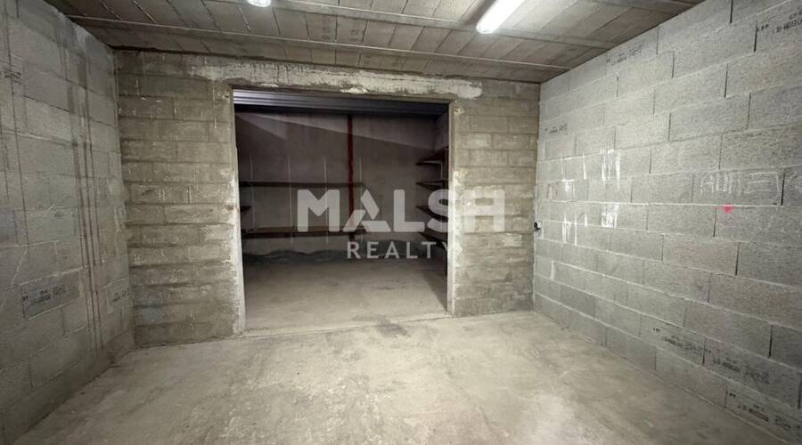 MALSH Realty & Property - Local d'activités - Extérieurs OUEST (Tarare / Arbresle) - Mornant - 11