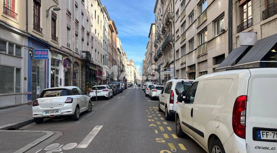 MALSH Realty & Property - Local commercial - Lyon - Presqu'île - Lyon 2 - 8