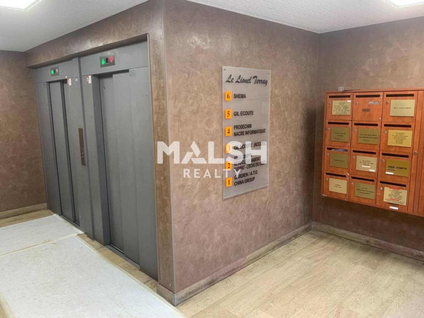 MALSH Realty & Property - Bureau - Lyon EST (St Priest /Mi Plaine/ A43 / Eurexpo) - Bron - 2