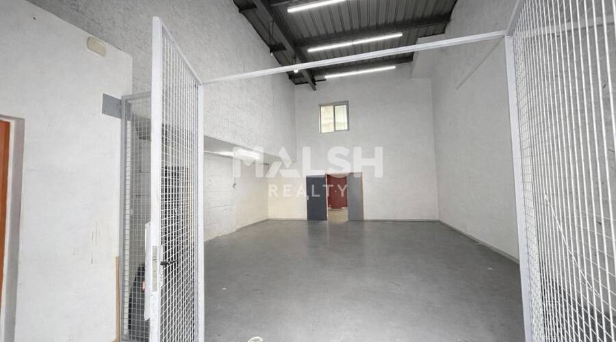 MALSH Realty & Property - Local d'activités - Carré de Soie / Grand Clément / Bel Air - Villeurbanne - 1