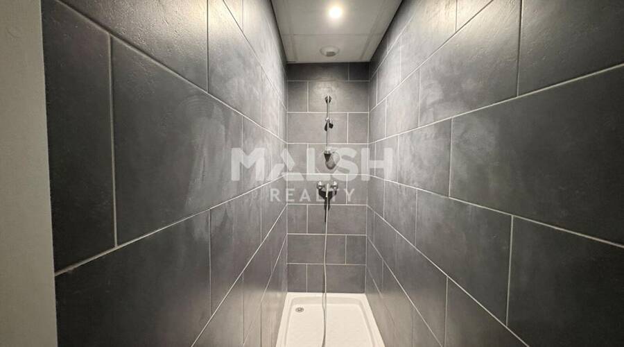 MALSH Realty & Property - Local d'activités - Extérieurs NORD (Villefranche / Belleville) - Alix - 10