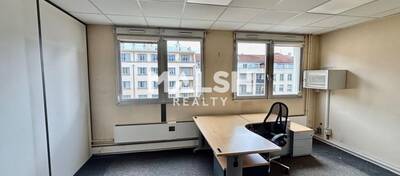 MALSH Realty & Property - Bureau - Lyon 2° / Confluence - Lyon 2 - 4