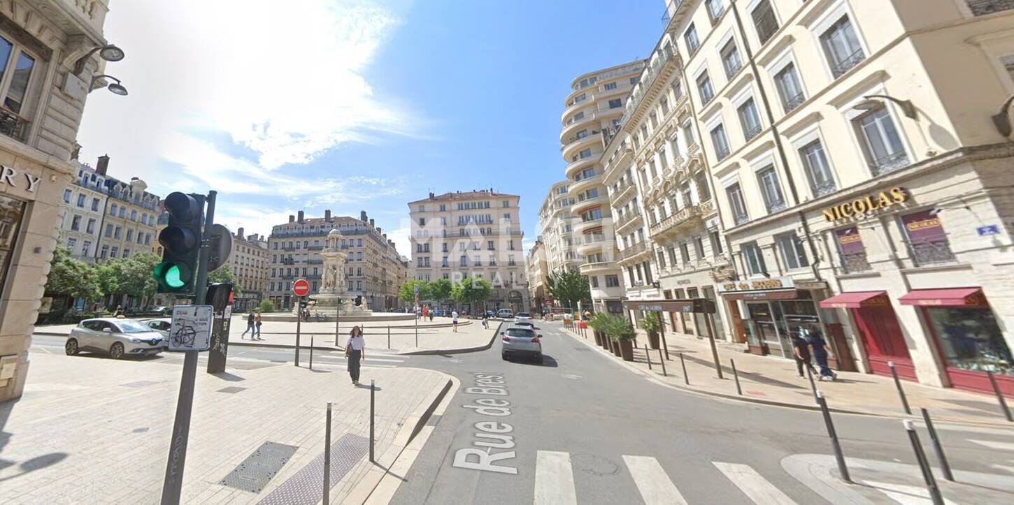 MALSH Realty & Property - Local commercial - Lyon - Presqu'île - Lyon 2 - 2