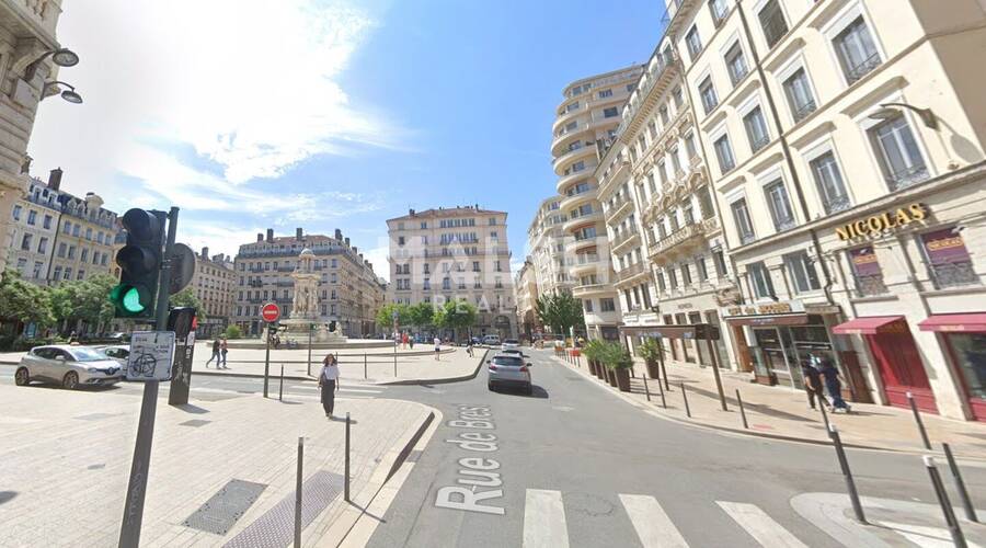 MALSH Realty & Property - Local commercial - Lyon - Presqu'île - Lyon 2 - 2