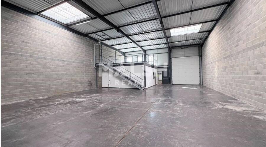 MALSH Realty & Property - Local d'activités - Lyon Nord Est (Rhône Amont) - Décines-Charpieu - 2