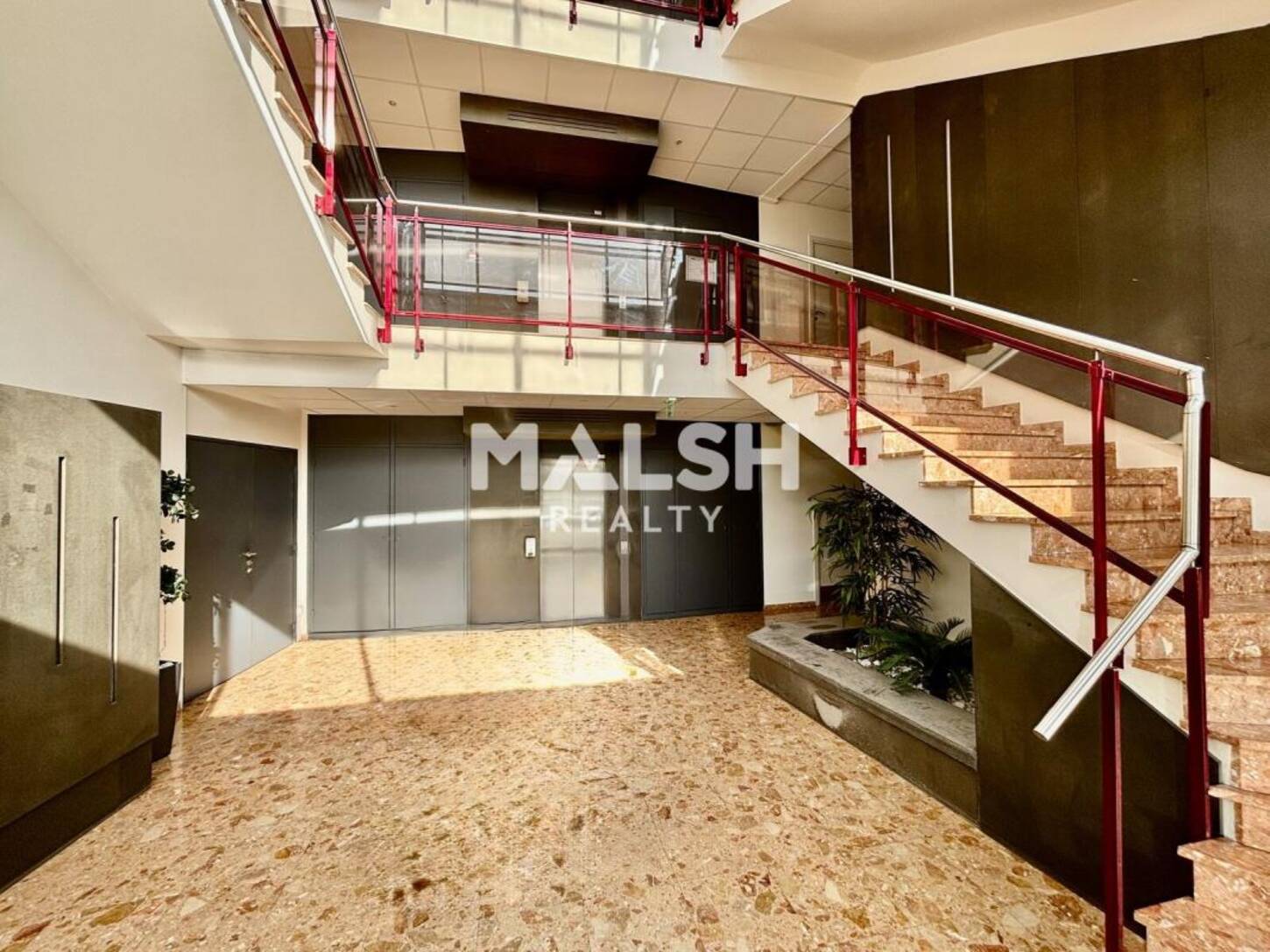 MALSH Realty & Property - Bureau - Lyon Nord Ouest (Techlid / Monts d'Or) - Dardilly - 2