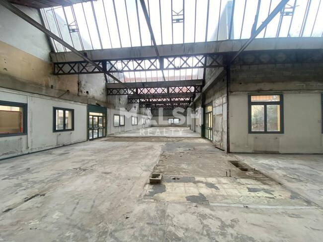 MALSH Realty & Property - Local d'activités - Lyon Sud Est - Vénissieux - 1