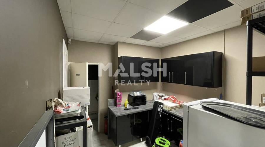MALSH Realty & Property - Local commercial - Lyon EST (St Priest /Mi Plaine/ A43 / Eurexpo) - Saint-Priest - 2
