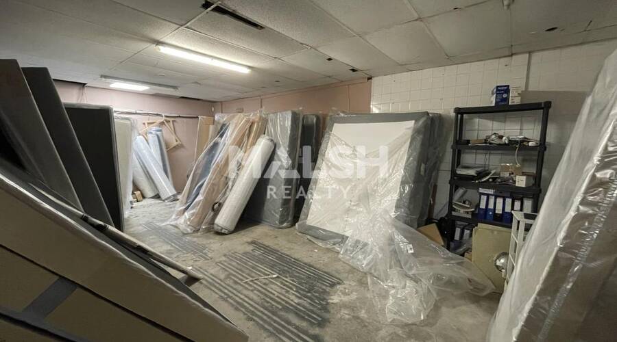 MALSH Realty & Property - Local commercial - Lyon EST (St Priest /Mi Plaine/ A43 / Eurexpo) - Saint-Priest - 4