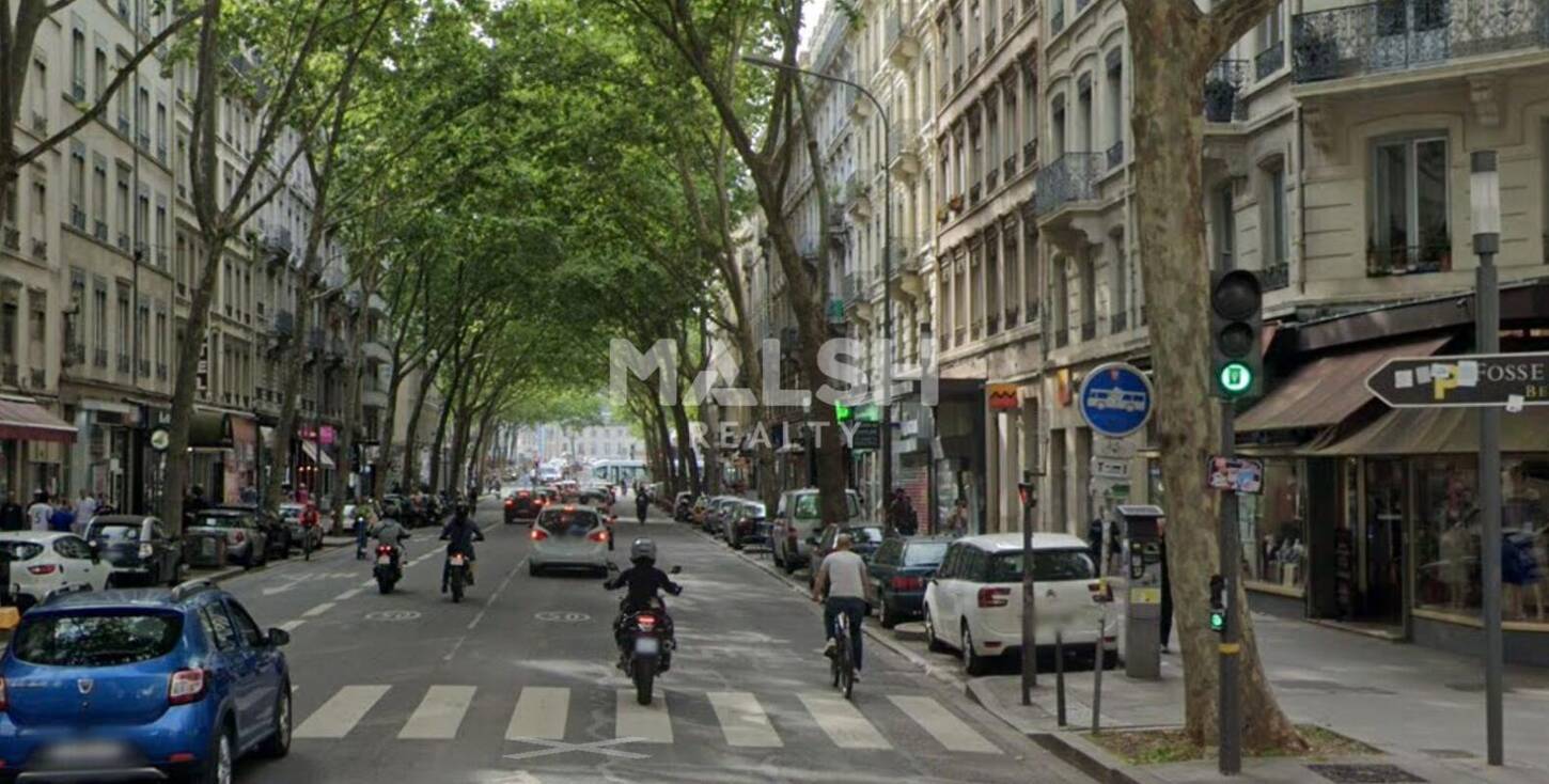 MALSH Realty & Property - Local commercial - Lyon 7° / Gerland - Lyon 7 - 2