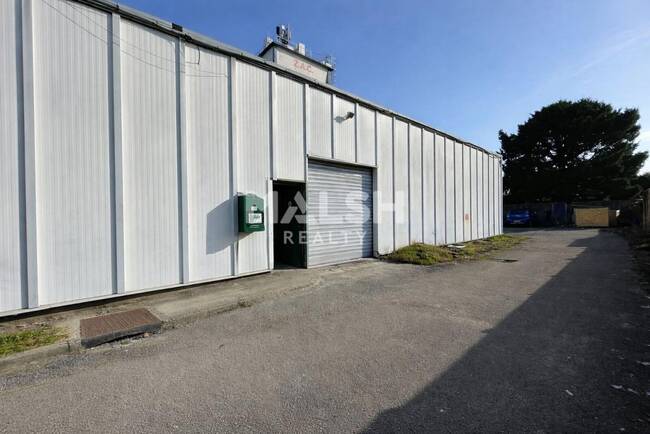 MALSH Realty & Property - Local d'activités - Lyon EST (St Priest /Mi Plaine/ A43 / Eurexpo) - Saint-Priest - 1