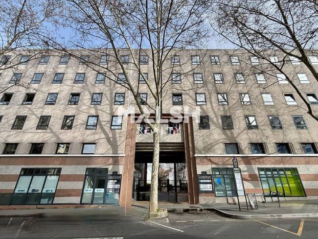 MALSH Realty & Property - Bureau - Carré de Soie / Grand Clément / Bel Air - Villeurbanne - 1