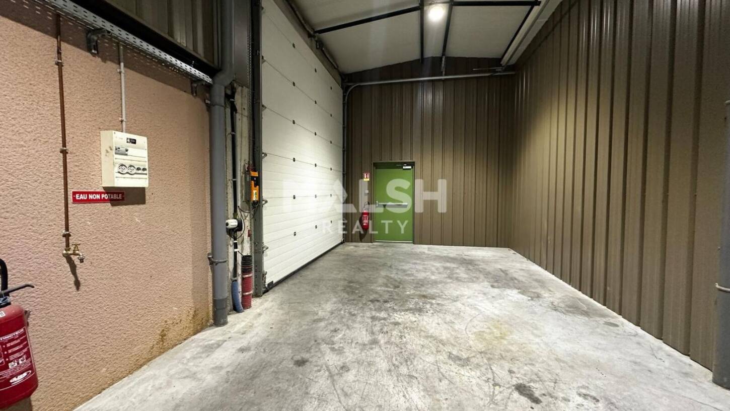 MALSH Realty & Property - Local d'activités - Extérieurs NORD (Villefranche / Belleville) - Arnas - 2