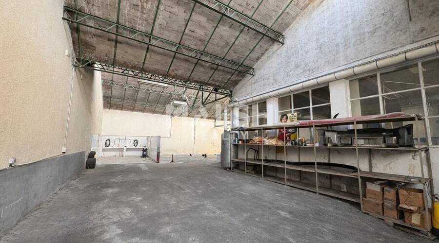 MALSH Realty & Property - Local d'activités - Lyon 8°/ Hôpitaux - Lyon 8 - 4