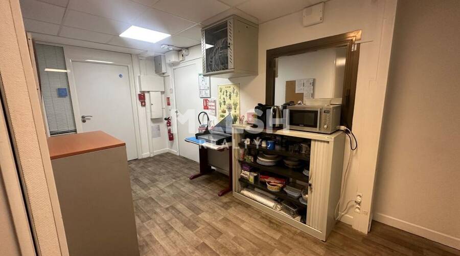 MALSH Realty & Property - Local commercial - Lyon 3° / Préfecture / Universités - Lyon 3 - 5
