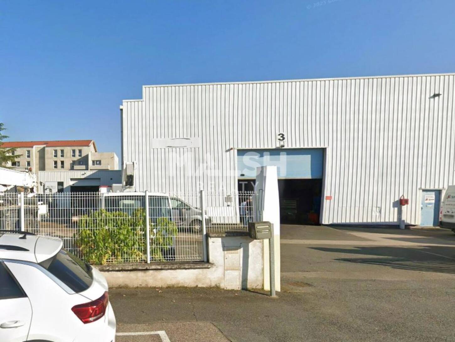 MALSH Realty & Property - Local d'activités - Extérieurs NORD (Villefranche / Belleville) - Belleville - 2