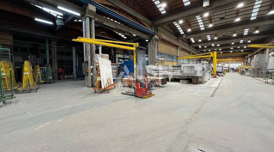 MALSH Realty & Property - Local d'activités - Lyon EST (St Priest /Mi Plaine/ A43 / Eurexpo) - Saint-Priest - 12