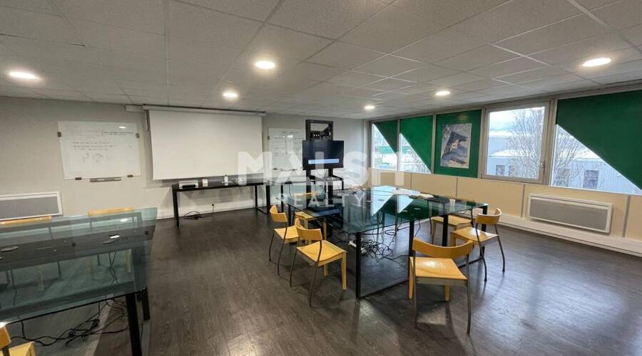 MALSH Realty & Property - Local d'activités - Lyon EST (St Priest /Mi Plaine/ A43 / Eurexpo) - Saint-Priest - 26