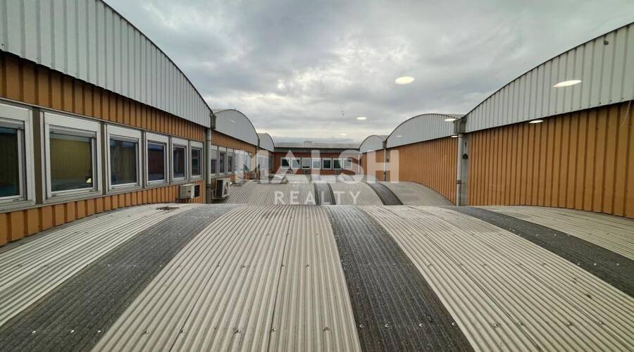 MALSH Realty & Property - Local d'activités - Lyon EST (St Priest /Mi Plaine/ A43 / Eurexpo) - Saint-Priest - 35