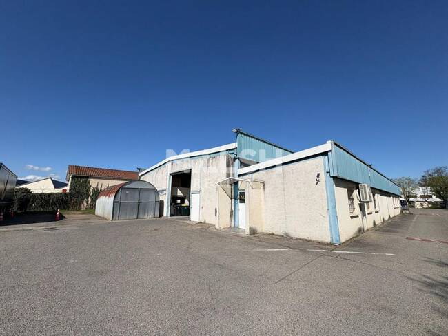MALSH Realty & Property - Local d'activités - Lyon Nord Est (Rhône Amont) - Décines-Charpieu - 1