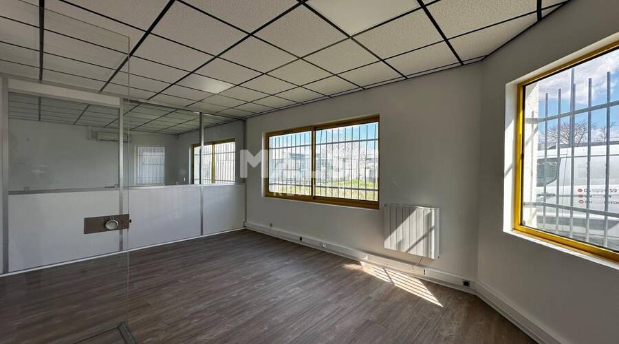 MALSH Realty & Property - Local d'activités - Lyon EST (St Priest /Mi Plaine/ A43 / Eurexpo) - Pusignan - 13