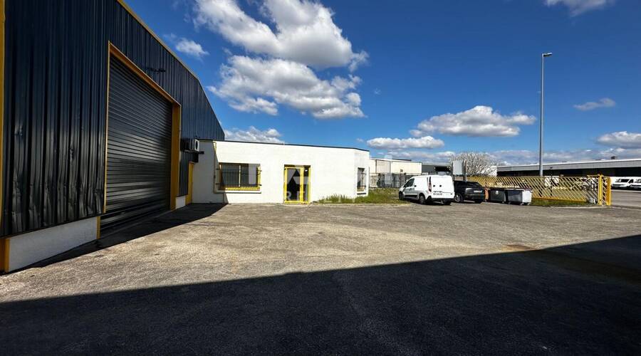 MALSH Realty & Property - Local d'activités - Lyon EST (St Priest /Mi Plaine/ A43 / Eurexpo) - Pusignan - 17