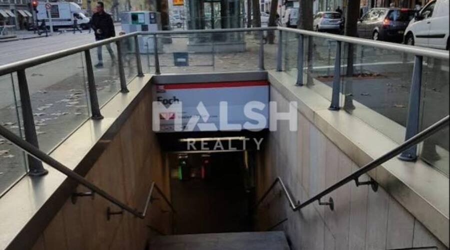 MALSH Realty & Property - Local commercial - Lyon 6° - Lyon 6 - 6