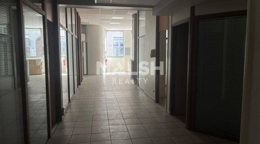 MALSH Realty & Property - Local commercial - Lyon 6° - Lyon 6 - 8