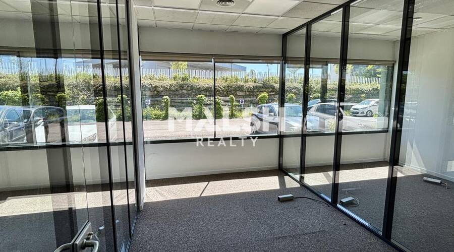 MALSH Realty & Property - Bureau - Lyon Nord Ouest (Techlid / Monts d'Or) - Champagne-au-Mont-d'Or - 13