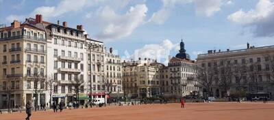 MALSH Realty & Property - Local commercial - Lyon 2° / Presqu'île - Lyon 2 - 8