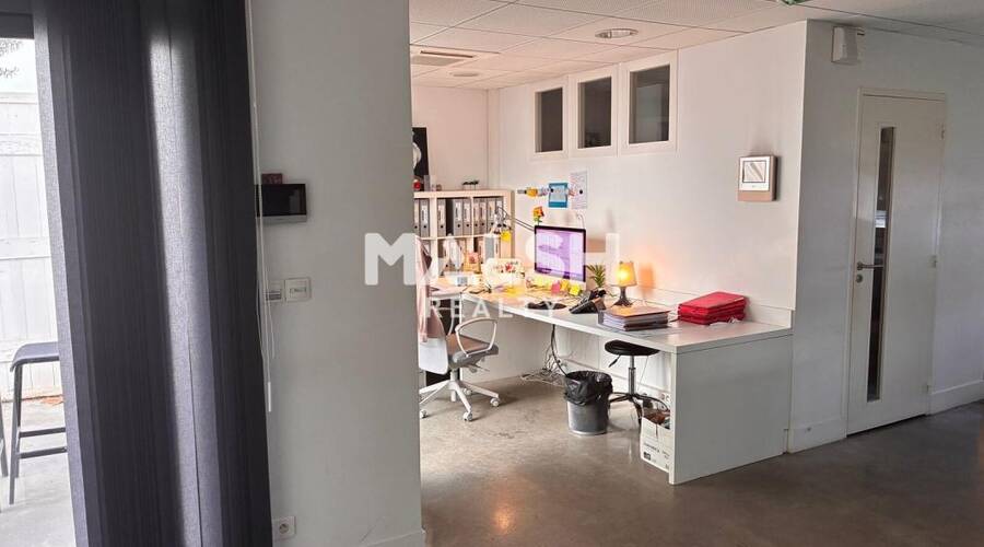 MALSH Realty & Property - Bureau - Lyon Nord Est (Rhône Amont) - Décines-Charpieu - 1