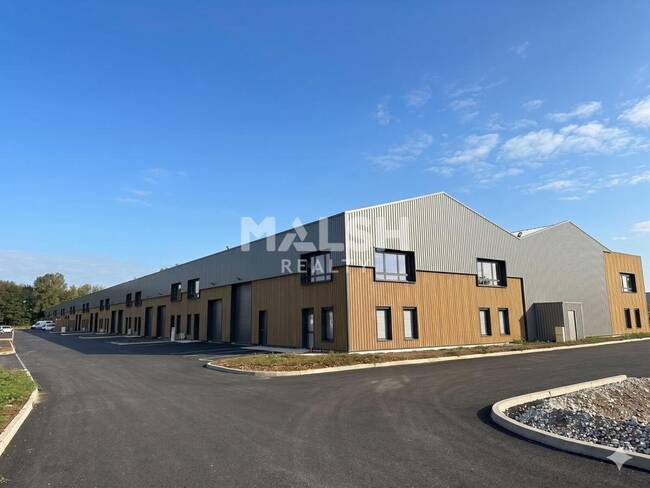 MALSH Realty & Property - Local d'activités - Nord Isère (Isle d'Abeau / St Quentin Falavier) - Bourgoin-Jallieu - 1