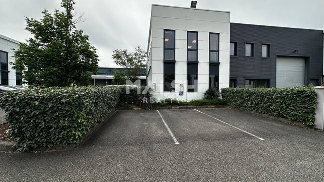 MALSH Realty & Property - Local d'activités - Lyon Sud Est - Vénissieux - 1