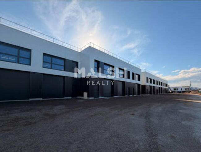 MALSH Realty & Property - Local d'activités - Lyon Nord Est (Rhône Amont) - Décines-Charpieu - 1