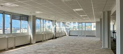 MALSH Realty & Property - Bureau - Lyon 3° / Part-Dieu - Lyon 3 - 2