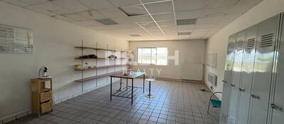 MALSH Realty & Property - Local d'activités - Nord 42 - Commelle-Vernay - 11