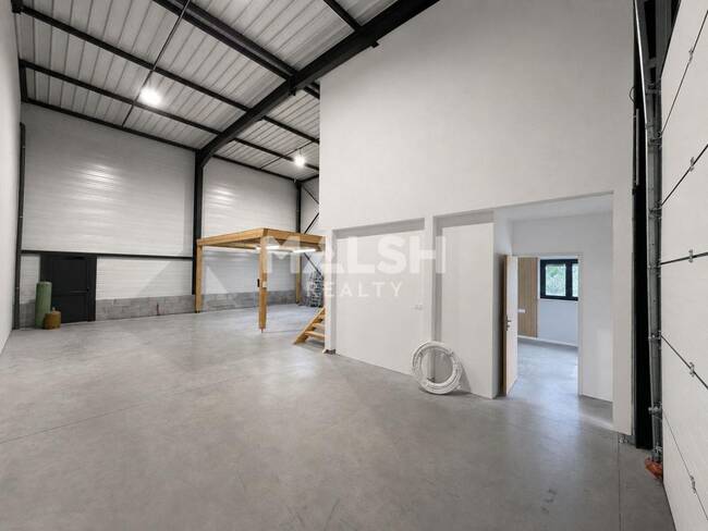 MALSH Realty & Property - Local d'activités - Nord Isère (Isle d'Abeau / St Quentin Falavier) - Saint-Alban-de-Roche - 1