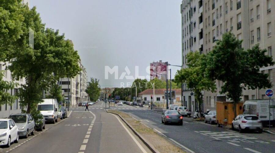 MALSH Realty & Property - Local commercial - Lyon 8°/ Hôpitaux - Lyon 8 - 3