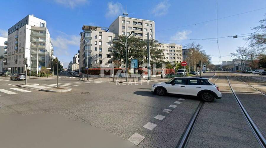MALSH Realty & Property - Local commercial - Lyon 8°/ Hôpitaux - Lyon 8 - 4