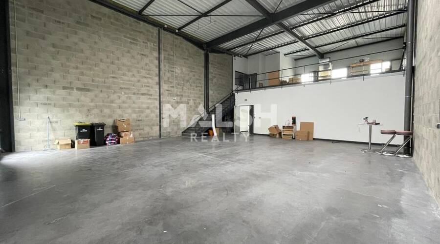 MALSH Realty & Property - Local d'activités - Extérieurs NORD (Villefranche / Belleville) - Saint-André-de-Corcy - 3