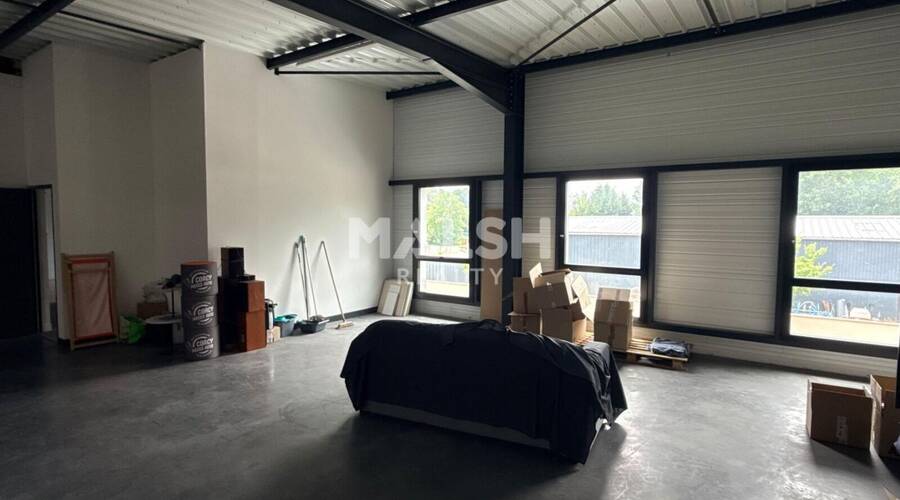 MALSH Realty & Property - Local d'activités - Extérieurs NORD (Villefranche / Belleville) - Saint-André-de-Corcy - 10