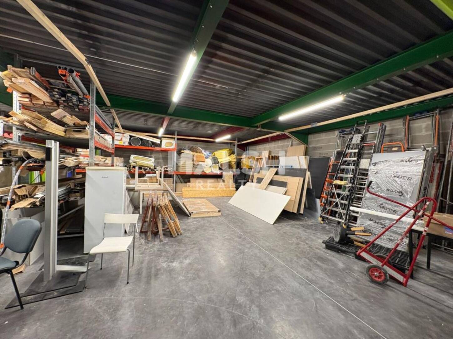 MALSH Realty & Property - Local d'activités - Lyon EST (St Priest /Mi Plaine/ A43 / Eurexpo) - Chassieu - 2