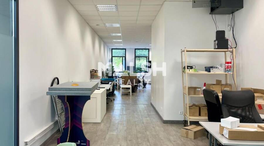 MALSH Realty & Property - Bureau - Lyon 2° / Confluence - Lyon 2 - 3