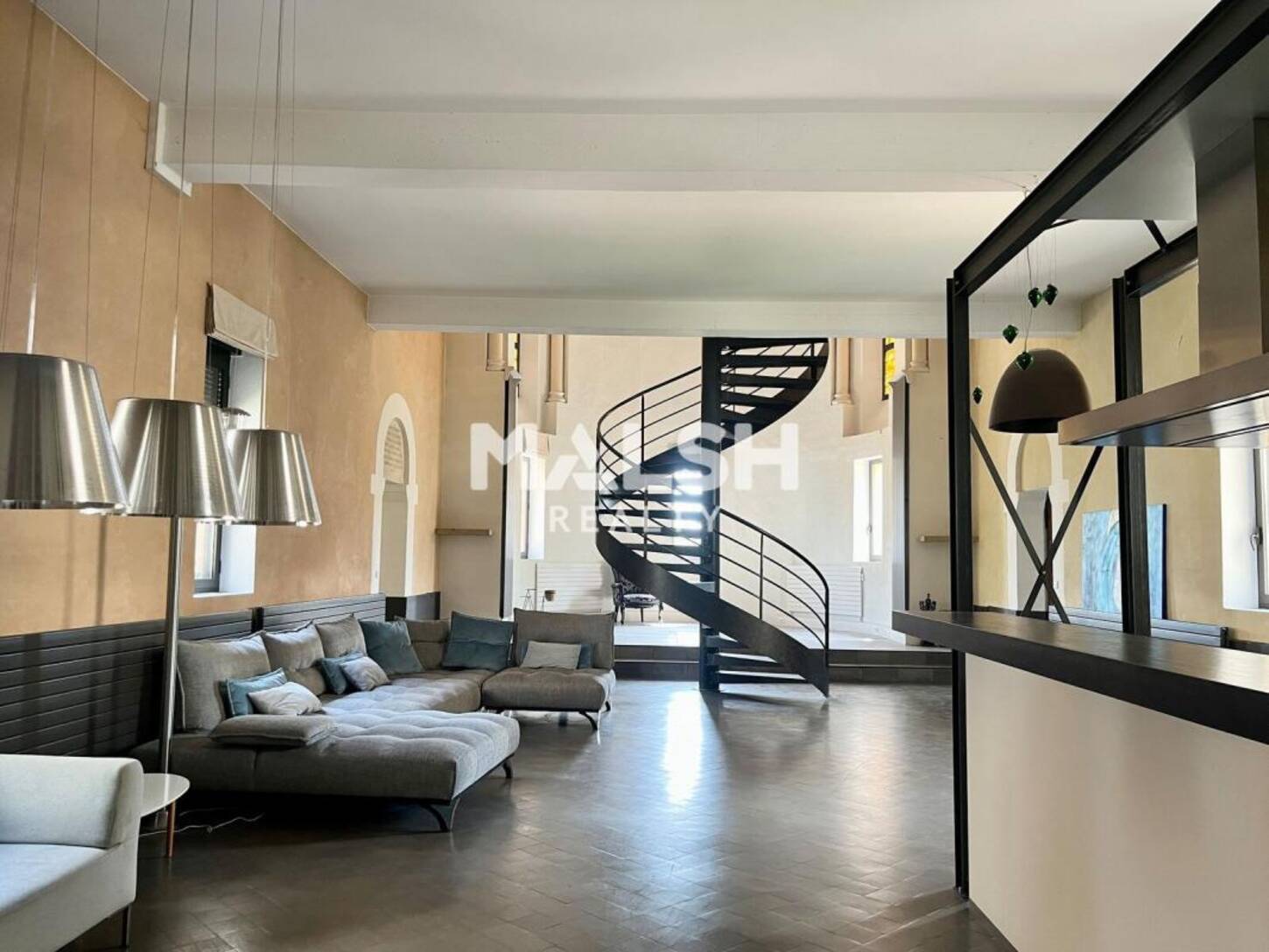 MALSH Realty & Property - Bureau - Extérieurs NORD (Villefranche / Belleville) - Villefranche-sur-Saône - 2