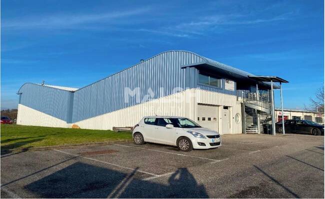 MALSH Realty & Property - Local d'activités - Nord Isère (Isle d'Abeau / St Quentin Falavier) - Pont-de-Beauvoisin - 1