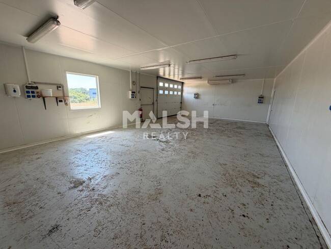 MALSH Realty & Property - Local d'activités - Nord Isère (Isle d'Abeau / St Quentin Falavier) - Frontonas - 1