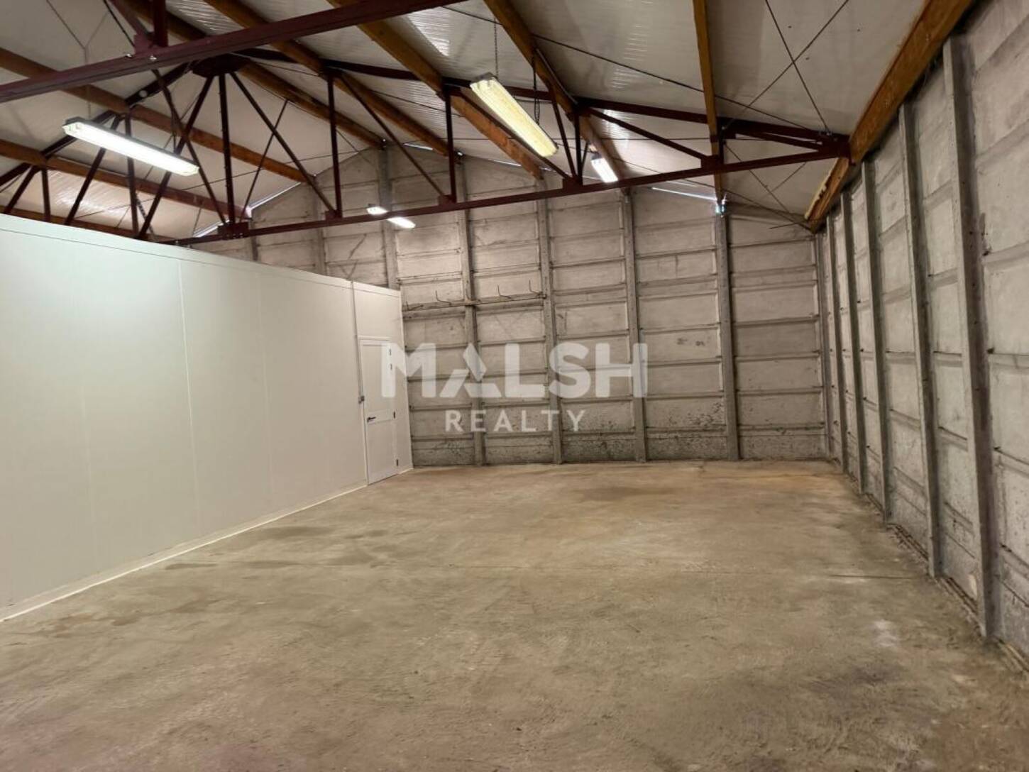 MALSH Realty & Property - Local d'activités - Nord Isère (Isle d'Abeau / St Quentin Falavier) - Frontonas - 2