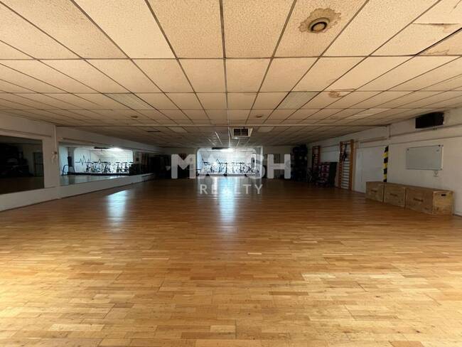 MALSH Realty & Property - Local commercial - Lyon Sud Ouest - Oullins - 1